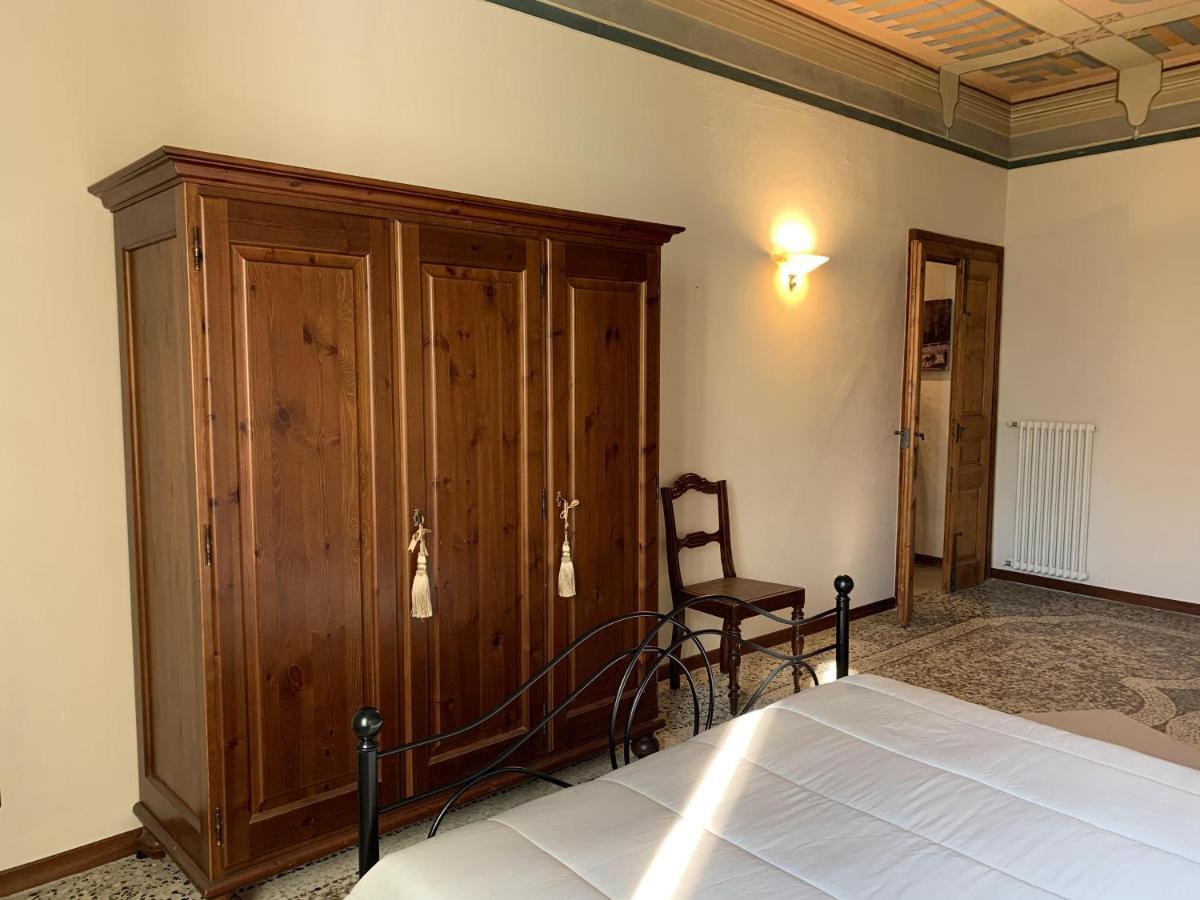 CrevoladossolaSogni Nel Castello公寓 外观 照片